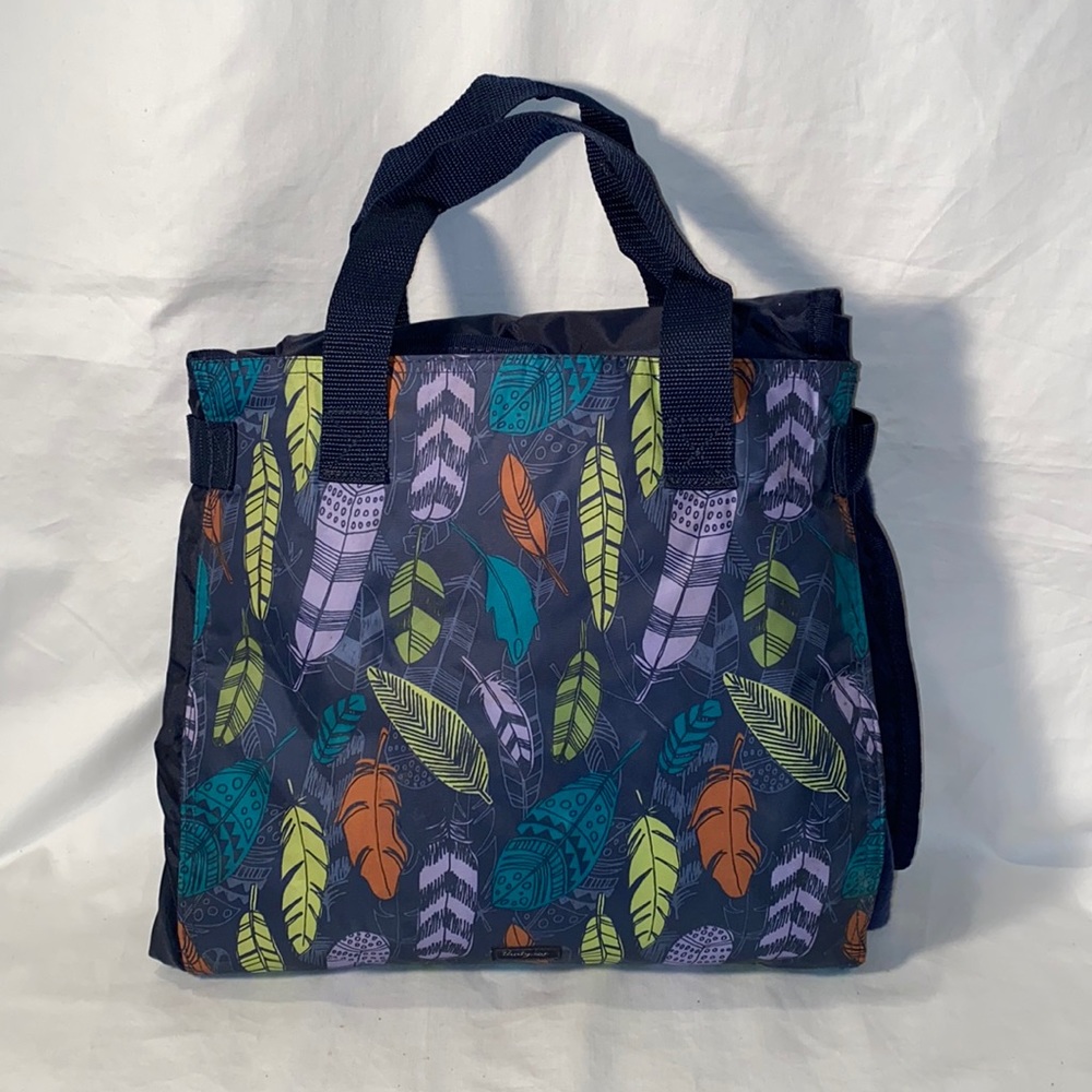 ThirtyOne  Bleacher Blanket Falling Feathers
